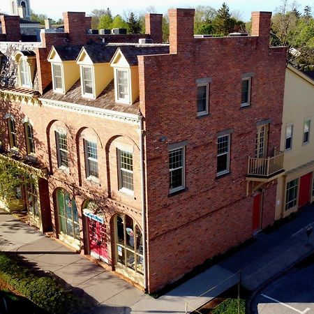Vine Village Niagara-on-the-Lake Exterior photo