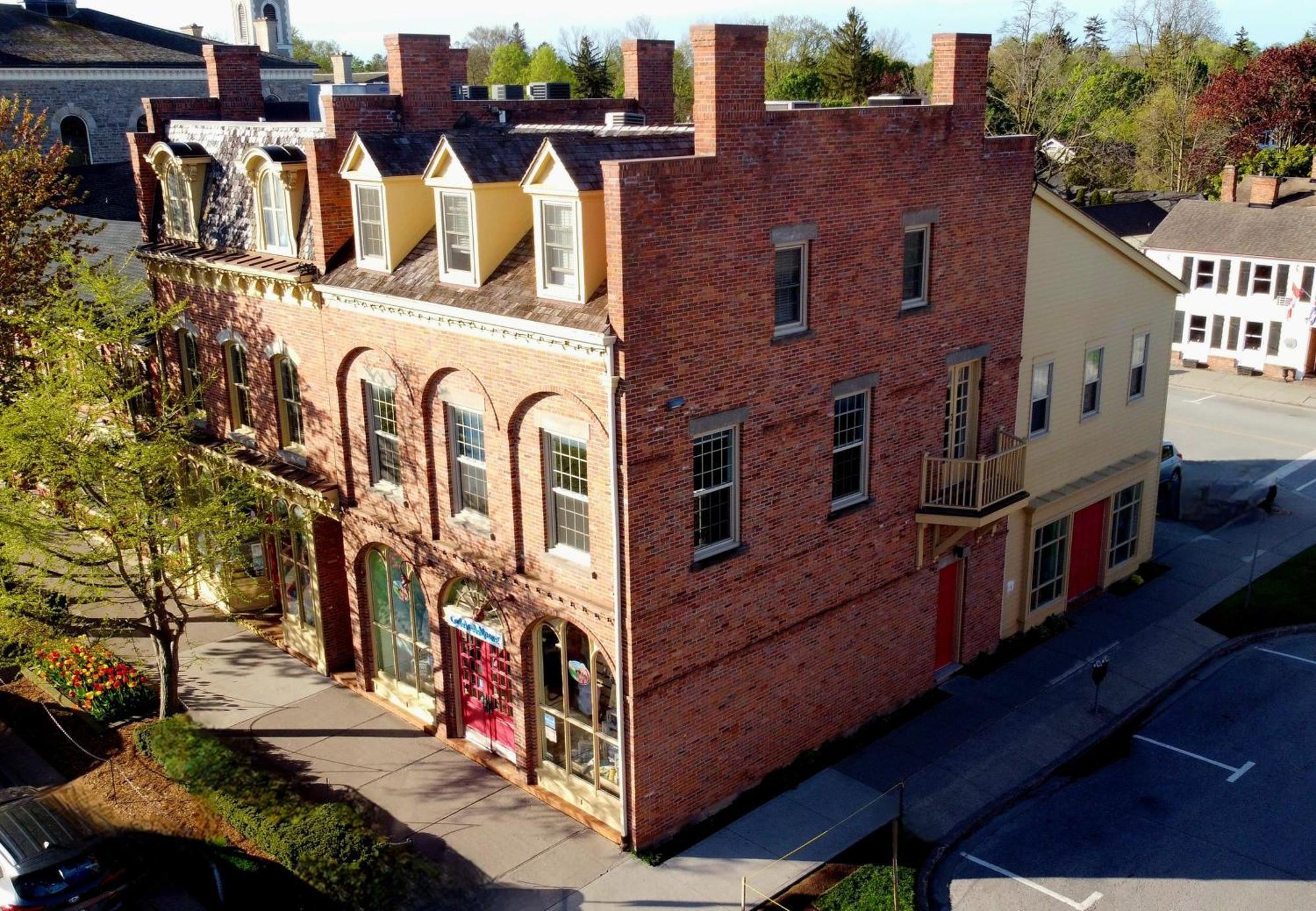 Vine Village Niagara-on-the-Lake Exterior photo